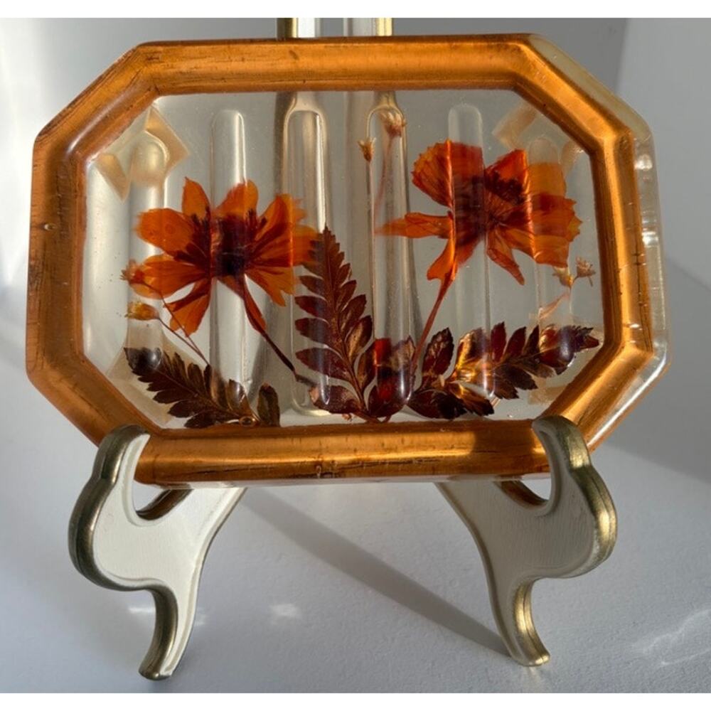 Vintage Lucite Acrylic Encased Flowers Soap Dish, 5.5 x 4 in